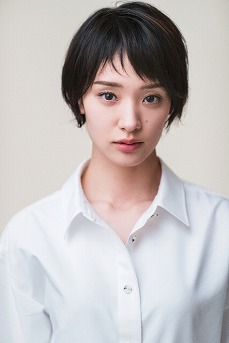 画像ギャラリー No.003のサムネイル画像 / 「ビビッドアーミー」のTVCMに剛力彩芽さんが出演。本日より全国放送され,メイキング動画も公開