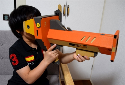 Nintendo Labo Vr Kit を親子でプレイ 子どもも安心して遊べるvrを作って遊んで改造する