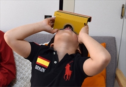 画像集 No.012のサムネイル画像 / 「Nintendo Labo：VR Kit」を親子でプレイ。子どもも安心して遊べるVRを作って遊んで改造する！