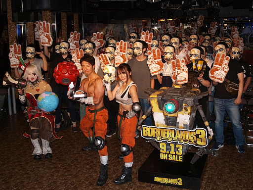 画像ギャラリー No.005のサムネイル画像 / 水沢柚乃さん,ケイン・コスギさん,ゴー☆ジャスさんが参加した「ボーダーランズ3 発売直前! 世界最速“リア銃”お披露目イベント」をレポート