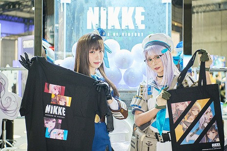 ���������꡼ No.014�Υ���ͥ������ / ��TGS2022�ϡ־����ν�����NIKKE�פΥ֡������󤬸����ˡ�������λ�ͷ�ȡ��͵������ץ쥤�䡼�ȤΥ��������Ʋ��ڤ����