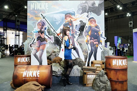 ���������꡼ No.016�Υ���ͥ������ / ��TGS2022�ϡ־����ν�����NIKKE�פΥ֡������󤬸����ˡ�������λ�ͷ�ȡ��͵������ץ쥤�䡼�ȤΥ��������Ʋ��ڤ����