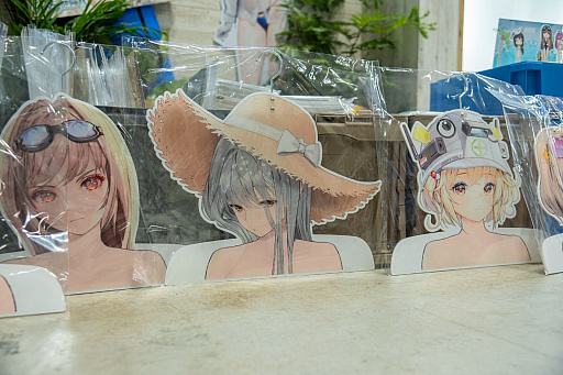 画像ギャラリー No.005のサムネイル画像 / 「勝利の女神:NIKKE」,水着満載の「コミックマーケット102」出展レポート発表。マルチエンディング動画も公開中