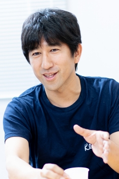 ���������꡼ No.006�Υ���ͥ������ / �֥��륫���饹�� ����������Ȳ�ɱ�β̼¡ץ��󥿥ӥ塼���Ƚ����ɤ������Ÿ��������Ѥ򡤥ե������ॹ�ȼ���¿��Ÿ����¿���Υץ쥤�䡼���Ϥ���