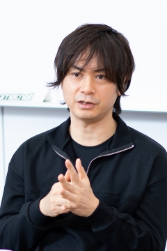 ���������꡼ No.009�Υ���ͥ������ / �֥��륫���饹�� ����������Ȳ�ɱ�β̼¡ץ��󥿥ӥ塼���Ƚ����ɤ������Ÿ��������Ѥ򡤥ե������ॹ�ȼ���¿��Ÿ����¿���Υץ쥤�䡼���Ϥ���