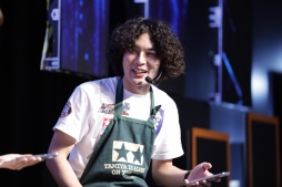 画像ギャラリー No.008のサムネイル画像 / 「ミニ四駆 超速グランプリ」に棚橋弘至さん,徳井青空さん,かえひろみさんがライバルレーサーとして登場予定