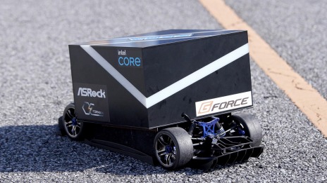 画像ギャラリー No.003のサムネイル画像 / 時速100キロで走る“世界最速!?のゲーミングPC”をプレゼント。セガ Steamホリデイセール記念プレゼントキャンペーンが本日スタート