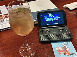 画像ギャラリー No.002のサムネイル画像 / レトロンバーガー Order 23:Retrowaveや「Va-11 Hall-A」の魅力は実際レトロ的なものなのか,日比谷Barで「ドルフロ」しつつ考えていたんだ編