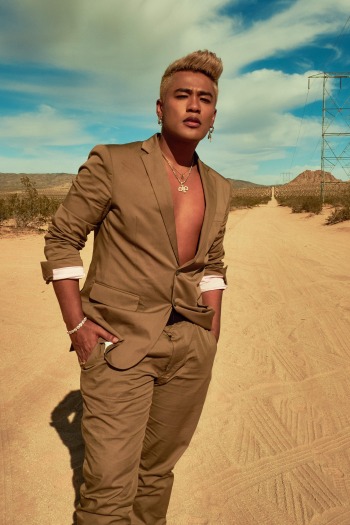 ���������꡼ No.002�Υ���ͥ������ / ��ETERNAL�פΥ�꡼�����������٥�Ȥ�10��29���˳��š���������Х�������ELLY���󤬽�Ǥ