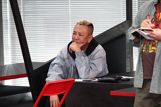 画像ギャラリー No.003のサムネイル画像 / 「龍が如く」最新作,助演女優オーディションの二次審査の模様をレポート。作品の顔となるキャラクターには,演技や歌も求められる