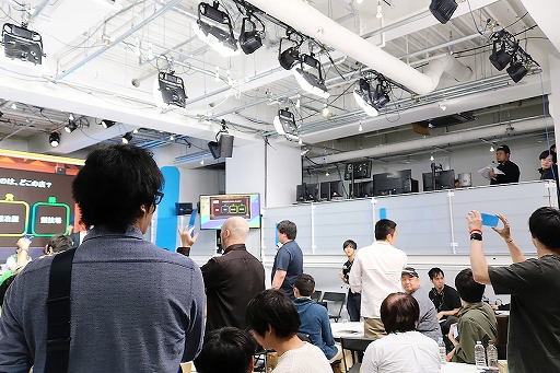 ���������꡼ No.083�Υ���ͥ������ / ��PR�֥ۡ����ǥ롦�ҡ��������ץե���ߡ��ƥ��󥰤����Ƥ��Ϥ���¿�������Ի��÷���褬�ե���Ʊ�ΤοƸ�򹭤��ƿ��᤿