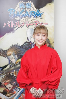 画像ギャラリー No.001のサムネイル画像 / 茜屋日海夏さんのおすすめ筋トレは“●●●”。「戦国BASARA バトルパーティー」,新武将“小松姫”実装直前インタビュー