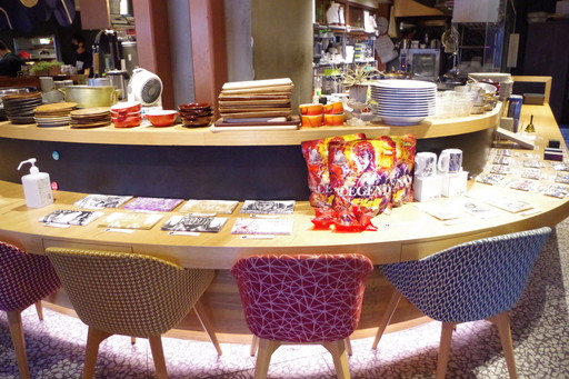 ꡼ No.007 | ͥХ֡̾ʡˤΥܥեȾͻ˥ץ󡣡ǥBarɥեߡƥ󥰥ݡ