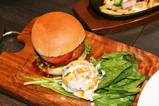 ���������꡼ No.040�Υ���ͥ������ / �����դ���Ϫ���줿Nintendo Switch�ǡּ����Υѥ�ޡ�ȯ�䵭ǰ���٥�ȡ�����ܥ��ե����ݡ���