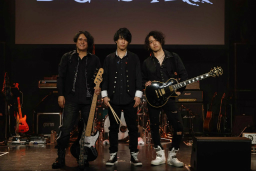 画像ギャラリー No.006のサムネイル画像 / 「ブラスタ」全国LIVEツアー“BLACK TOUR”の福岡公演レポート