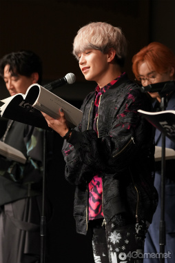 画像ギャラリー No.017のサムネイル画像 / 「ブラスタ」らしい緊張感と笑いのある見どころたっぷりの朗読劇。ブラックスター5周年記念朗読劇イベント「READING STARLESS」レポート