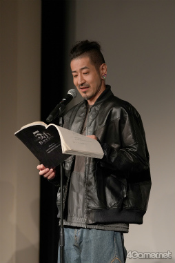 画像ギャラリー No.033のサムネイル画像 / 「ブラスタ」らしい緊張感と笑いのある見どころたっぷりの朗読劇。ブラックスター5周年記念朗読劇イベント「READING STARLESS」レポート