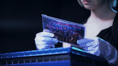 画像ギャラリー No.004のサムネイル画像 / 「Marvel's Avengers」,リアッセンブルエディションの開封動画が公開。篠崎こころさんがグッズを紹介