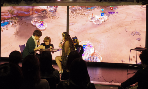 画像ギャラリー No.024のサムネイル画像 / 緑川 光さん,たかはし智秋さんも参加した「三国烈覇」ハロウィンイベントが開催。「進撃の巨人」コラボは10月31日からスタート