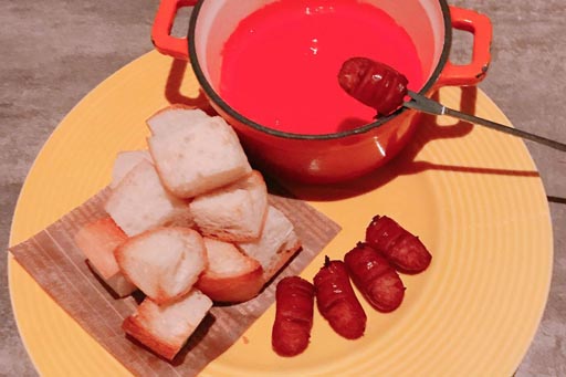 画像ギャラリー No.006のサムネイル画像 / 「キグルミキノコ Q-bit」と監獄レストラン「ザ・ロックアップ」のコラボが7月19日より開始