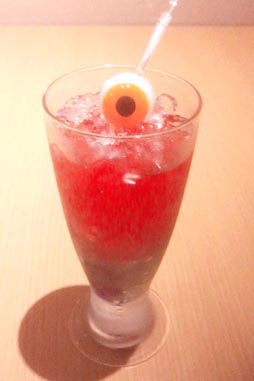 画像ギャラリー No.009のサムネイル画像 / 「キグルミキノコ Q-bit」と監獄レストラン「ザ・ロックアップ」のコラボが7月19日より開始