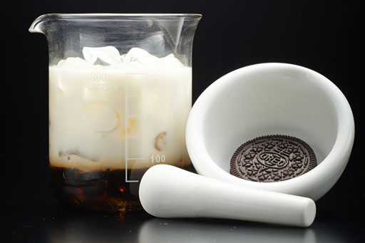 画像ギャラリー No.011のサムネイル画像 / 「キグルミキノコ Q-bit」と監獄レストラン「ザ・ロックアップ」のコラボが7月19日より開始