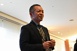 ���������꡼ No.001�Υ���ͥ������ / ��FIFA e�͡�����󥺥��å�2020 JFAͽ���ץ�ǥ����֥꡼�ե��󥰤��»ܡ�JFA�ˤȤäơ�e���å����⥵�å����ե��ߥ꡼��