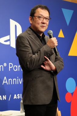 画像ギャラリー No.002のサムネイル画像 / フロム・ソフトウェアの今後の展開,「FFVII」リメイクの次回作にも言及。PSアワード GRAND AWARD受賞作のメディア向けインタビュー