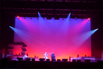 画像ギャラリー No.016のサムネイル画像 / 「アライズ」の舞台化も発表された,テイルズ オブ フェスティバル 2021の1日目レポート。ステージと一体になった派手な演出にも注目