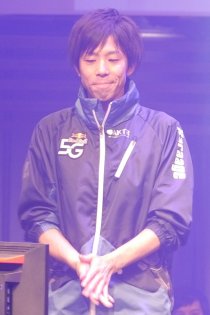 画像ギャラリー No.002のサムネイル画像 / 「週刊プロゲーマーファイル」File.009:Karaage選手【ウイニングイレブン】