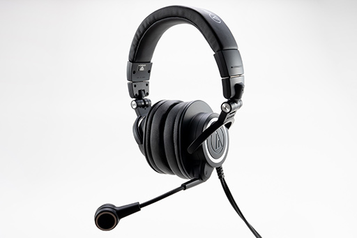 オーディオテクニカの配信者向けヘッドセット「ATH-M50xSTS」は,配信