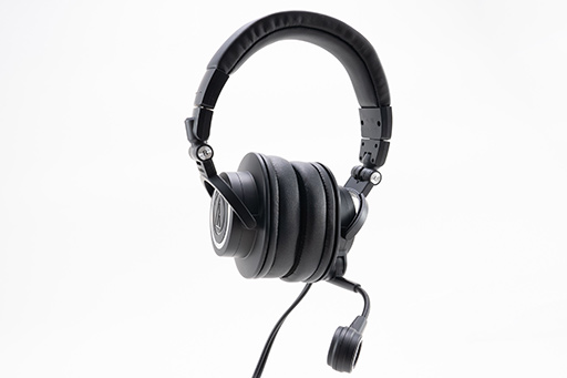 オーディオテクニカの配信者向けヘッドセット「ATH-M50xSTS」は,配信
