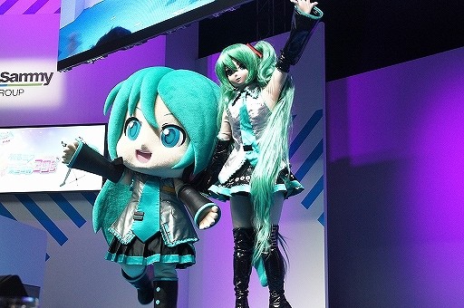 ���������꡼ No.017�Υ���ͥ������ / ��TGS 2019�Ͽ���ͭ�Ӥ��󤬥��ڥ���륵�ݡ������˽�Ǥ���ֽ鲻�ߥ� Project DIVA MEGA39's�ץ��ơ������ݡ���