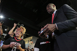 ꡼ No.005 | 2KNBAץ쥷ޥåNBA JAPAN GAMES 2019 Presented by Rakutenפθ֡ݡȤ