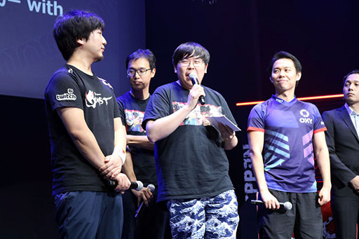 画像ギャラリー No.049のサムネイル画像 / 本日国内サービスが開始された「TEPPEN」のメディア向け発表会の模様をレポート。世界大会のアナウンスやプロゲーマーによる対戦など盛りだくさんの内容に