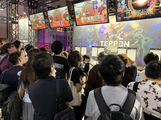 画像ギャラリー No.004のサムネイル画像 / 「TEPPEN」,「デビル メイ クライ」シリーズより,新ヒーロー「ネロ」と新カードセットが11月に追加決定