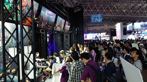 画像ギャラリー No.005のサムネイル画像 / 「TEPPEN」,「デビル メイ クライ」シリーズより,新ヒーロー「ネロ」と新カードセットが11月に追加決定