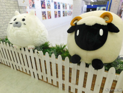 画像ギャラリー No.009のサムネイル画像 / ようこそ,賢者様! まほやく2周年を記念した展覧会「魔法使いの約束展 & 2nd Anniversary Store」フォトレポート