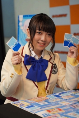 画像ギャラリー No.003のサムネイル画像 / 声優の西尾夕香さんと小山百代さんも参加。ブシロードの新作TCG「Reバース for you」の全国講習会が本日スタート