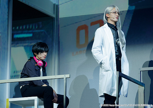 画像ギャラリー No.020のサムネイル画像 / “人見知りな『ヒーロー』”グレイが過去を超え,仲間と絆を深める物語。Action Stage「エリオスライジングヒーローズ」-THE EAST-レポート