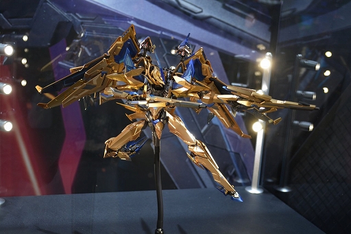 Mecha BREAK」のファルコン合金可動フィギュアが物販コーナーで