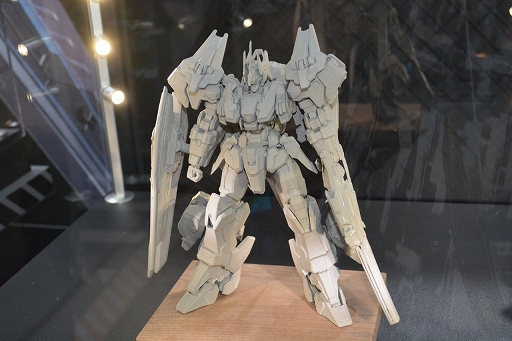 Mecha BREAK」のファルコン合金可動フィギュアが物販コーナーで販売中