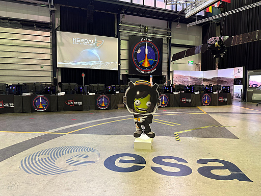 ���������꡼ No.015�Υ���ͥ������ / �Υץ쥤��ݡ��ܳ��ɱ��賫ȯ�����Kerbal Space Program 2�פ�ͷ�Ӥ䤹���������˸��塣�����꡼���������Ǥ��­�᤯�ץ쥤���Ƥ���