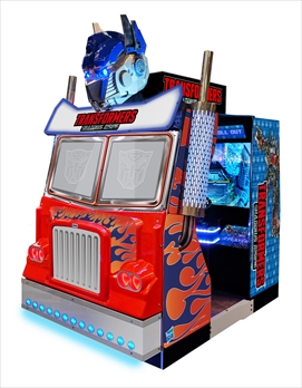 画像ギャラリー No.004のサムネイル画像 / 「トランスフォーマー・シャドウズライジング」が2020年春に稼働。トランスフォーマーの世界観を再現したシアター式ガンシューティング