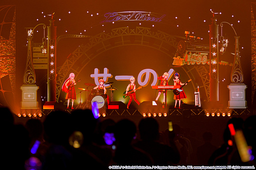 画像ギャラリー No.002のサムネイル画像 / 「プロジェクトセカイ」5周年を記念した3DCGライブをレポート。初音ミクや巡音ルカ,作中に登場する音楽ユニットのメンバーが等身大の姿で歌う!