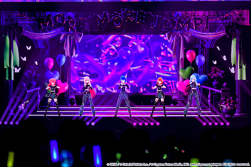 画像ギャラリー No.009のサムネイル画像 / 「プロジェクトセカイ」5周年を記念した3DCGライブをレポート。初音ミクや巡音ルカ,作中に登場する音楽ユニットのメンバーが等身大の姿で歌う!