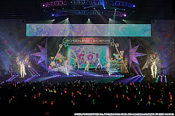 画像ギャラリー No.014のサムネイル画像 / 「プロジェクトセカイ」5周年を記念した3DCGライブをレポート。初音ミクや巡音ルカ,作中に登場する音楽ユニットのメンバーが等身大の姿で歌う!