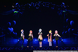 画像ギャラリー No.015のサムネイル画像 / 「プロジェクトセカイ」5周年を記念した3DCGライブをレポート。初音ミクや巡音ルカ,作中に登場する音楽ユニットのメンバーが等身大の姿で歌う!