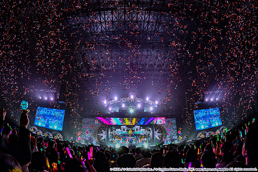 画像ギャラリー No.030のサムネイル画像 / 「プロジェクトセカイ」5周年を記念した3DCGライブをレポート。初音ミクや巡音ルカ,作中に登場する音楽ユニットのメンバーが等身大の姿で歌う!