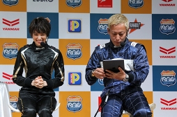 ���������꡼ No.001�Υ���ͥ������ / �֥��ʥХ��ȡ�����ܥ��ץ��������ǰ�ץ쥹ȯɽ�θ�����ݡ��Ȥ�����